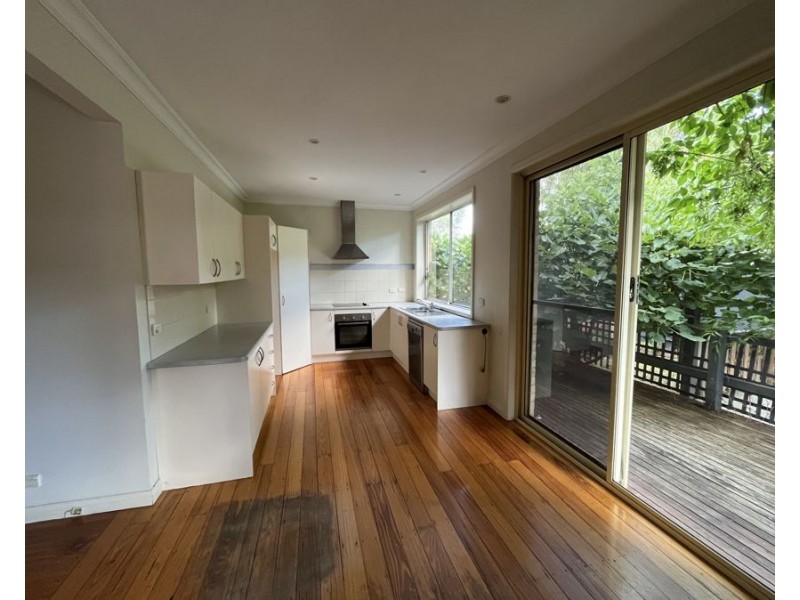 1/10 Avoca Street, Heidelberg VIC 3084