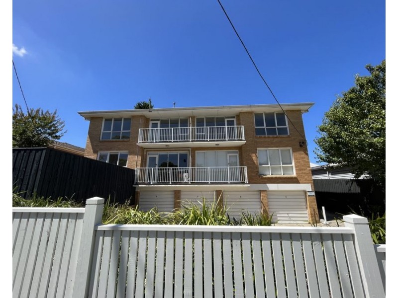 8/4 Langford Street, Surrey Hills VIC 3127