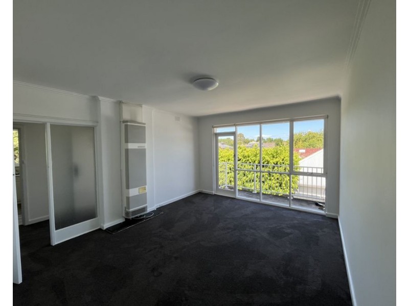 8/4 Langford Street, Surrey Hills VIC 3127