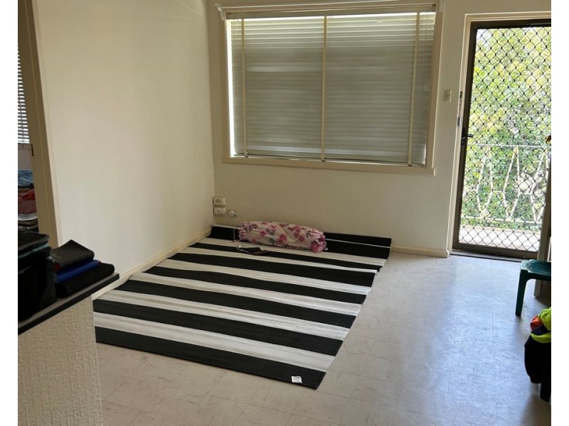 1-8/214 Biggs Street, St Albans VIC 3021