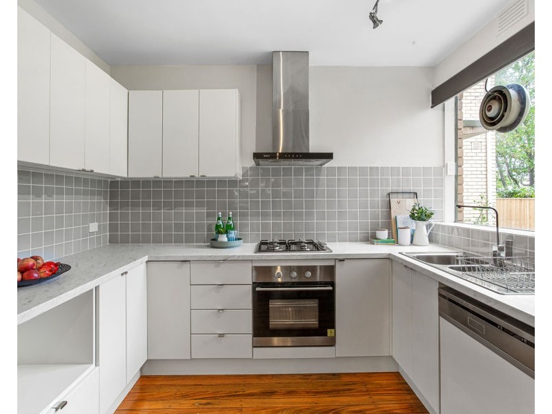 2/12 Bentley Street, Surrey Hills VIC 3127