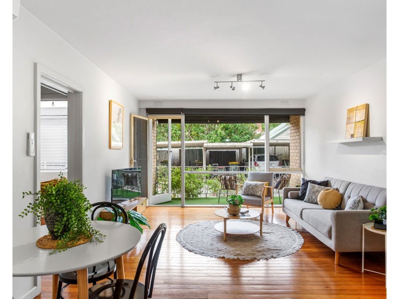 2/12 Bentley Street, Surrey Hills VIC 3127