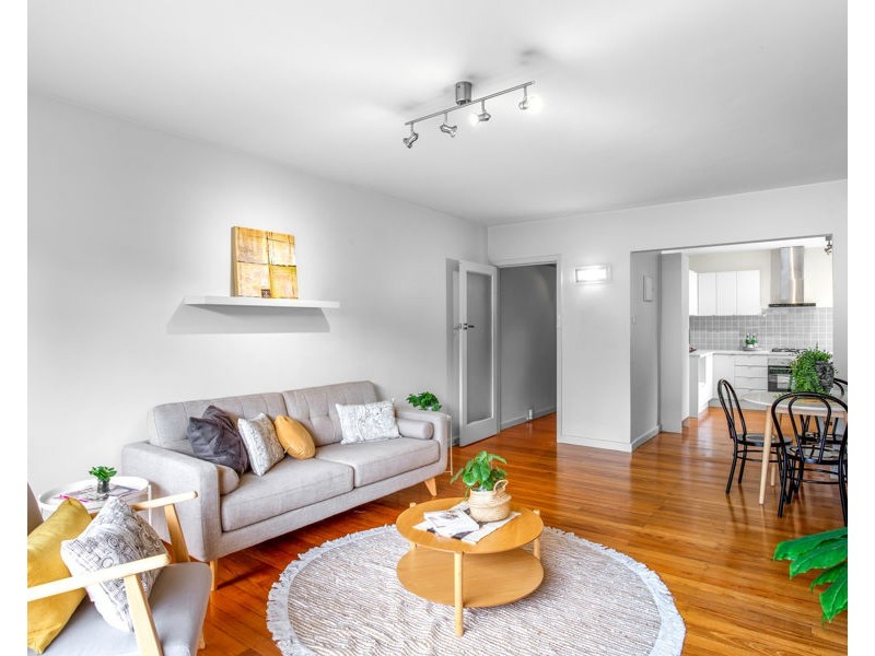 2/12 Bentley Street, Surrey Hills VIC 3127