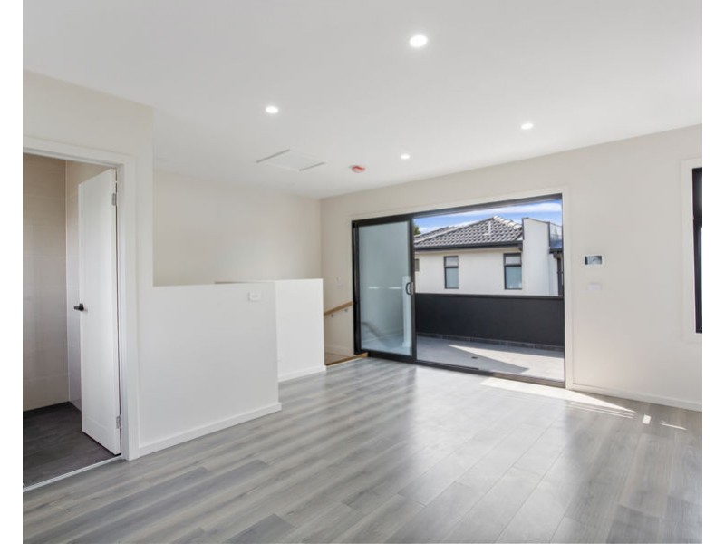 3/34 Tambo Avenue, Reservoir VIC 3073