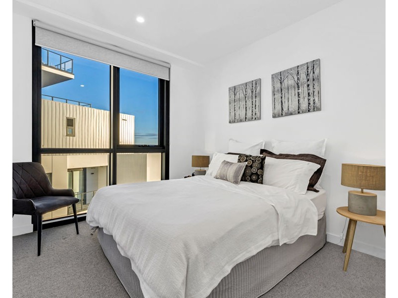 701/9-11 Williamsons Road, Doncaster VIC 3108