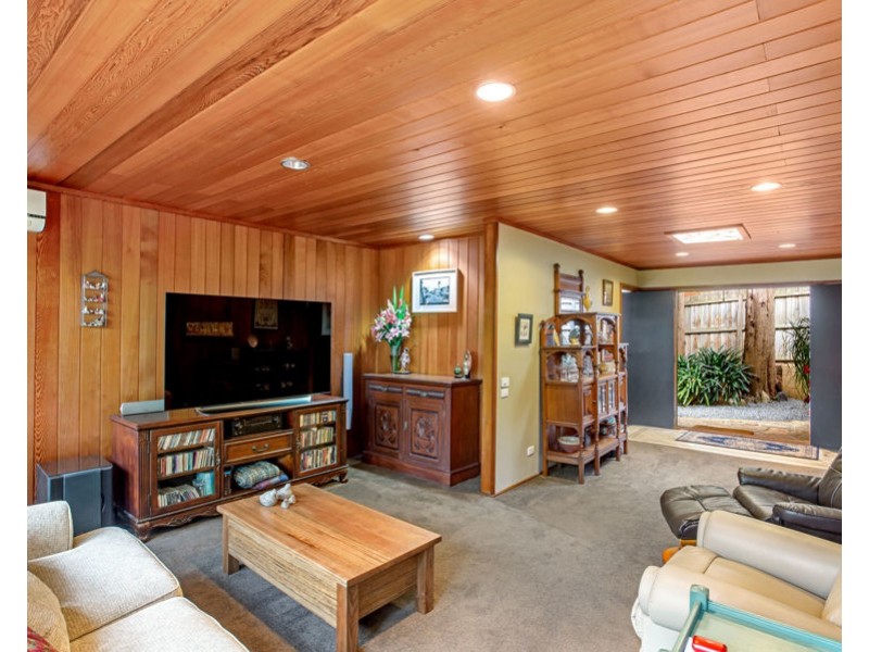 16 Haddon Court, Mitcham VIC 3132