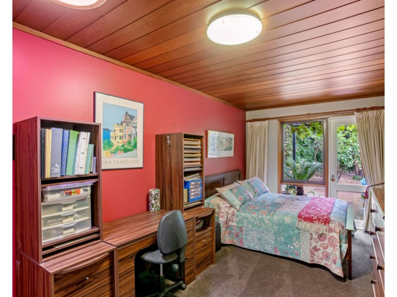 16 Haddon Court, Mitcham VIC 3132