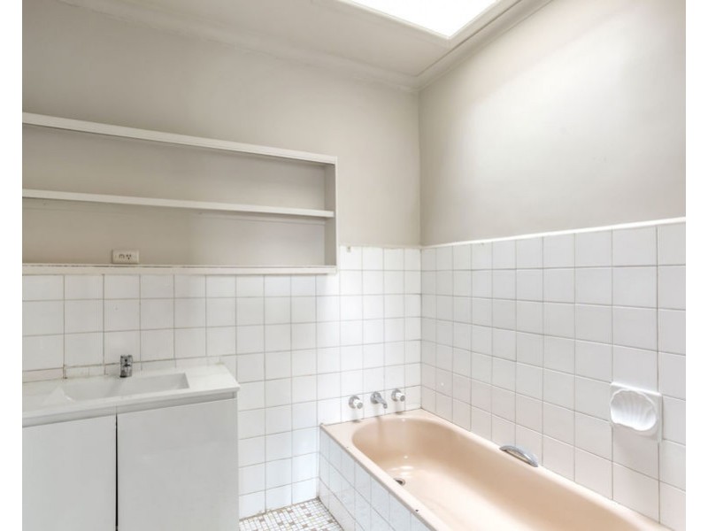 1/15 Davies Street, Brunswick VIC 3056