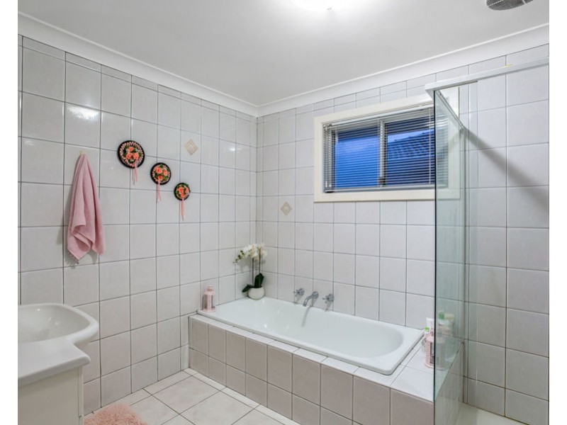 103 New Road, Oak Park VIC 3046