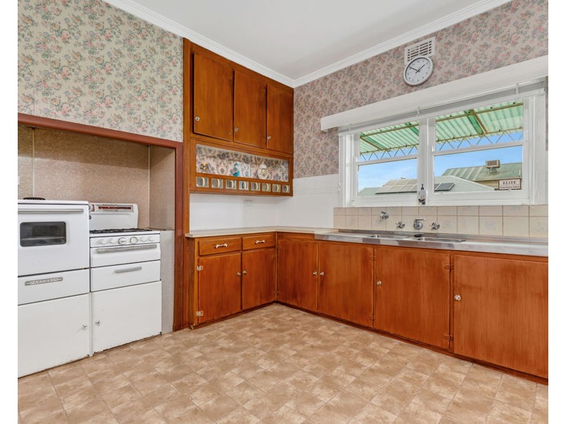 130 Gilbert Road, Preston VIC 3072