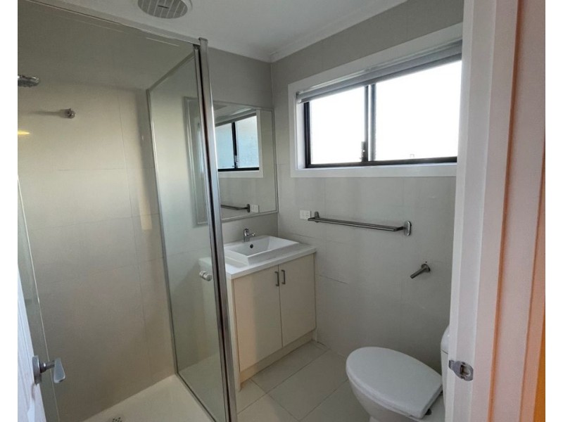 2/157 Broadway, Reservoir VIC 3073