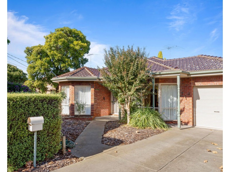 151 Rathcown Road, Reservoir VIC 3073