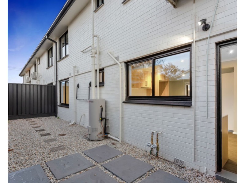 8/393 Moreland Road, Coburg VIC 3058