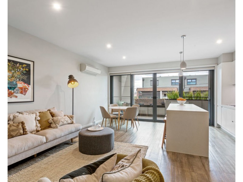 2/156 Moreland Road, Brunswick VIC 3056