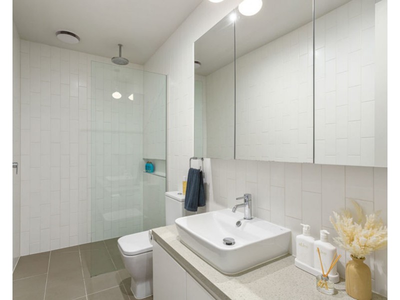 2/156 Moreland Road, Brunswick VIC 3056