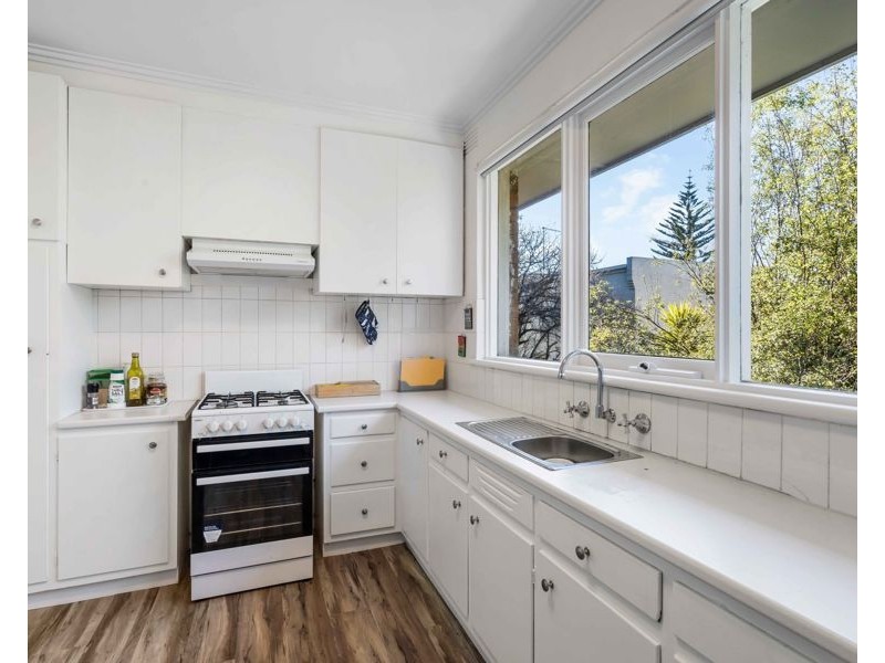 8/4 Langford Street, Surrey Hills VIC 3127