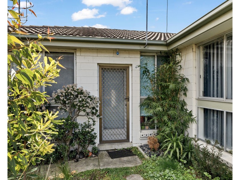 4/10 Cook Street, Brunswick West VIC 3055