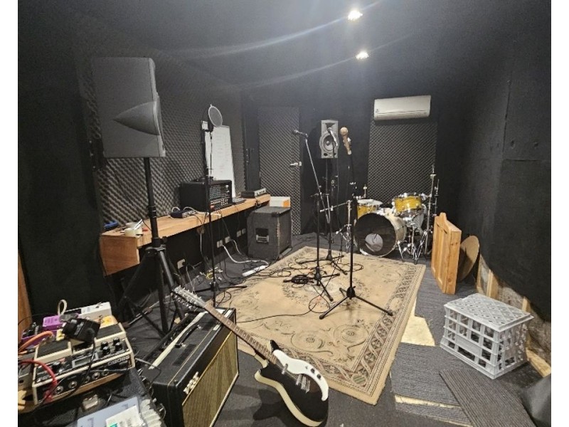 Ground Floor 325 Victoria Street, Brunswick VIC 3056