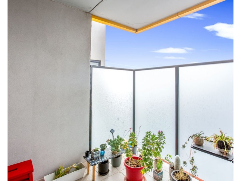 402/747 Sydney Road, Brunswick VIC 3056