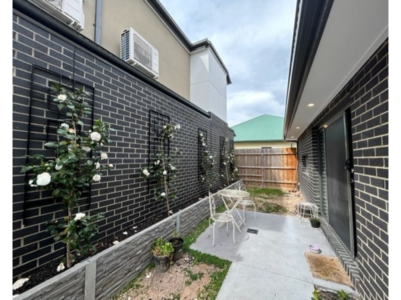 1/22 Birch Avenue, Tullamarine VIC 3043