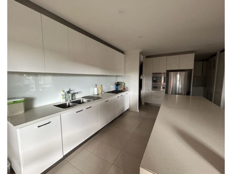 1 Glenmanor Close, Templestowe VIC 3106