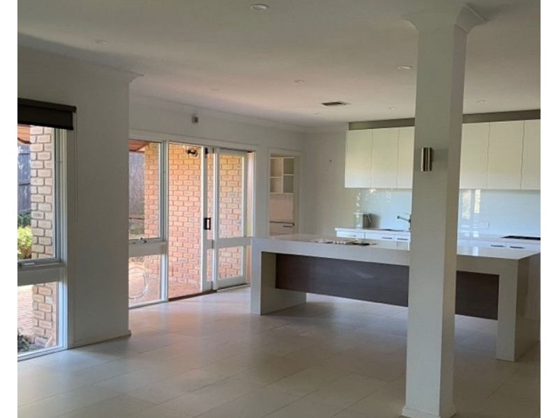1 Glenmanor Close, Templestowe VIC 3106