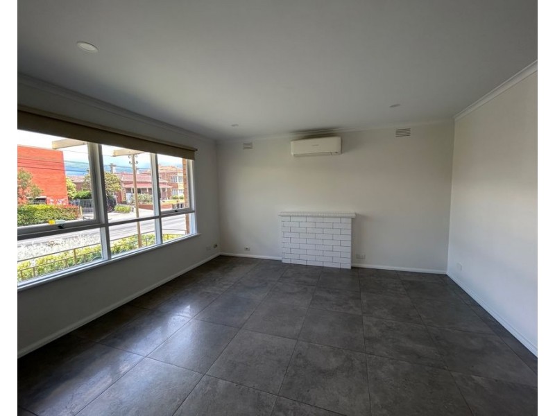 1/143 Moreland Road, Coburg VIC 3058