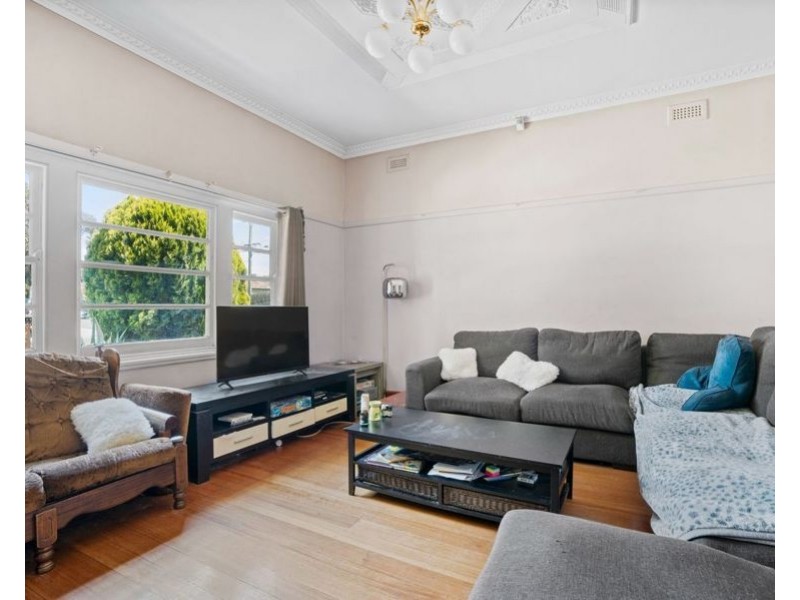 296 Bell Street, Coburg VIC 3058