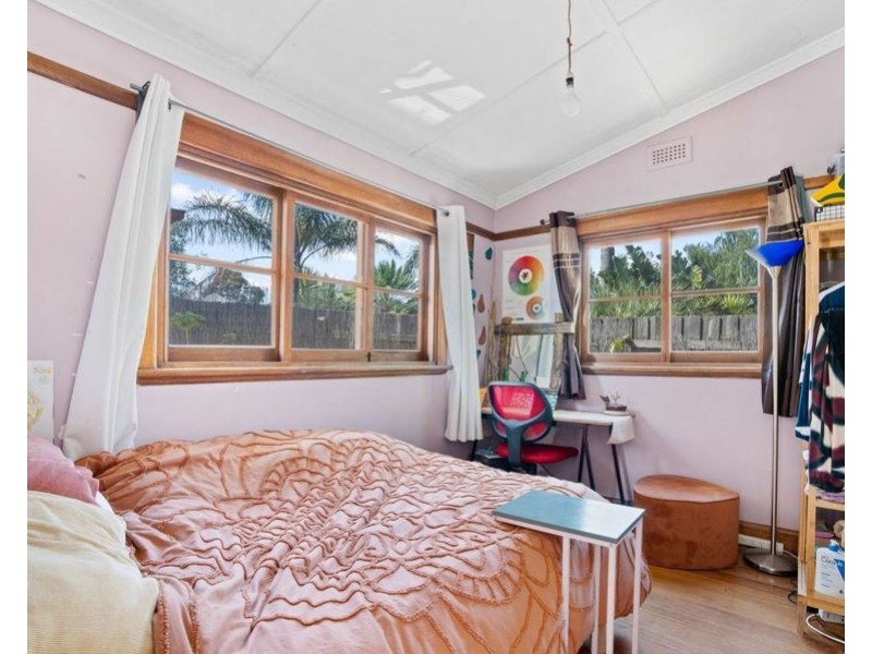 296 Bell Street, Coburg VIC 3058
