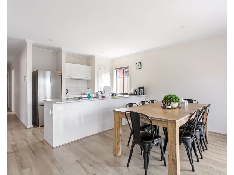 37 Rockfern Crescent, Diggers Rest VIC 3427