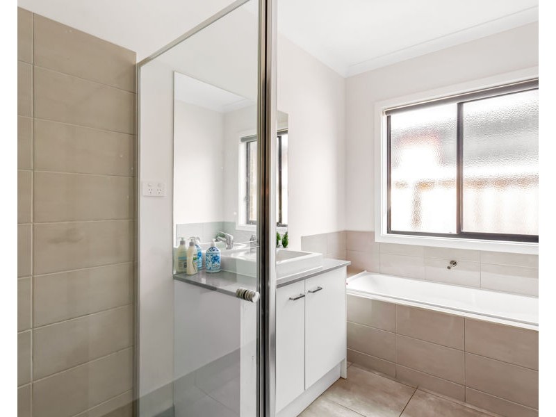 37 Rockfern Crescent, Diggers Rest VIC 3427