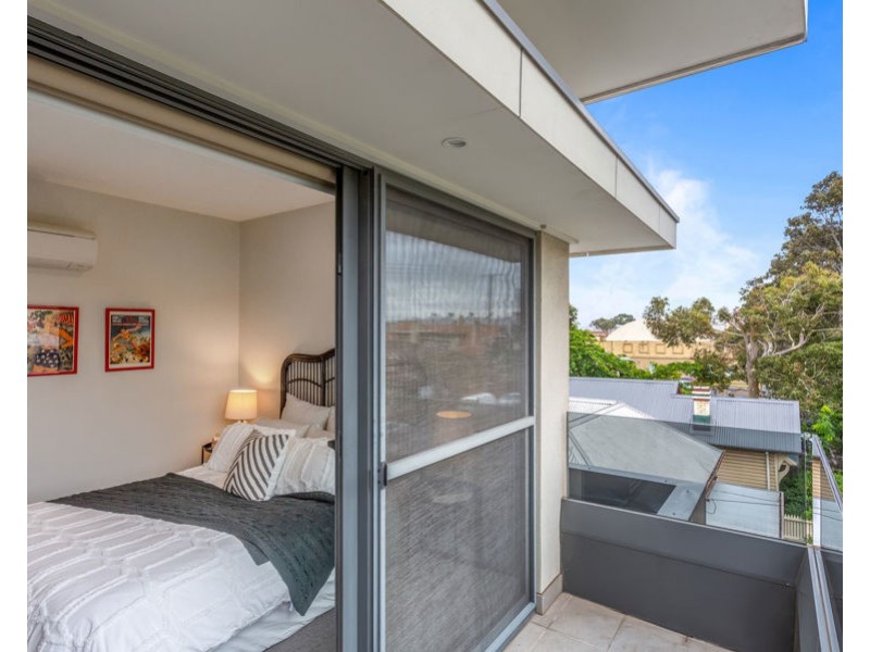 1/156 Moreland Road, Brunswick VIC 3056
