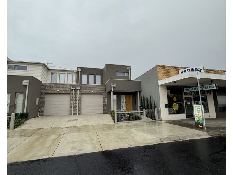 40 Emu Parade, Jacana VIC 3047