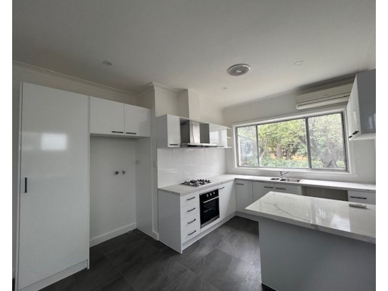 14 Donald Street, Brunswick VIC 3056