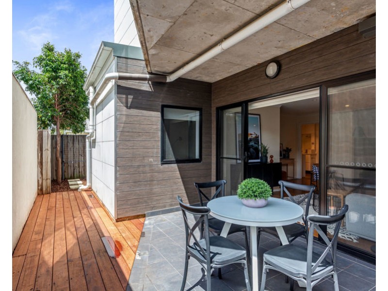 8/138 Darebin Road, Northcote VIC 3070