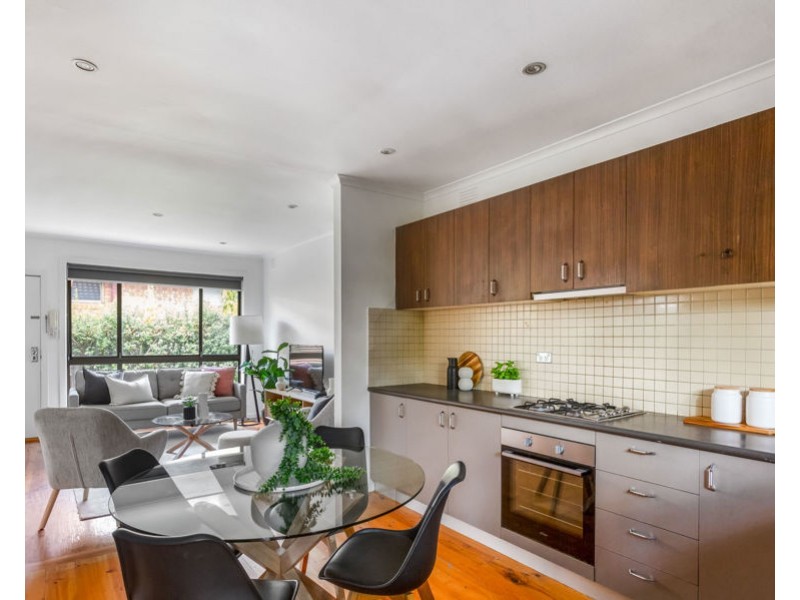 2/116 Tinning Street, Brunswick VIC 3056