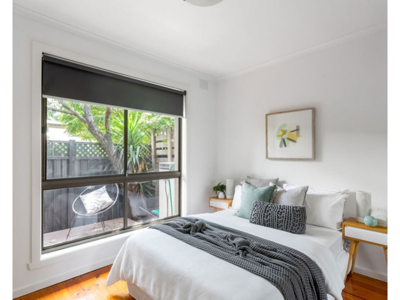 2/116 Tinning Street, Brunswick VIC 3056