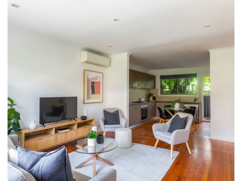 2/116 Tinning Street, Brunswick VIC 3056