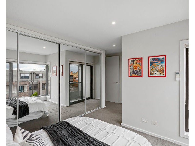 4/156 Moreland Road, Brunswick VIC 3056