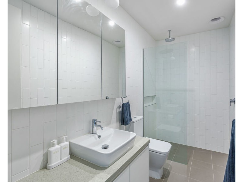 4/156 Moreland Road, Brunswick VIC 3056