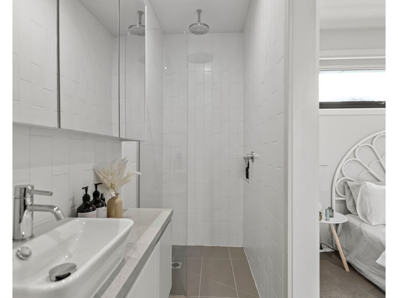 4/156 Moreland Road, Brunswick VIC 3056