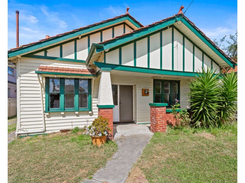 10 Ferry Crescent, Brunswick West VIC 3055