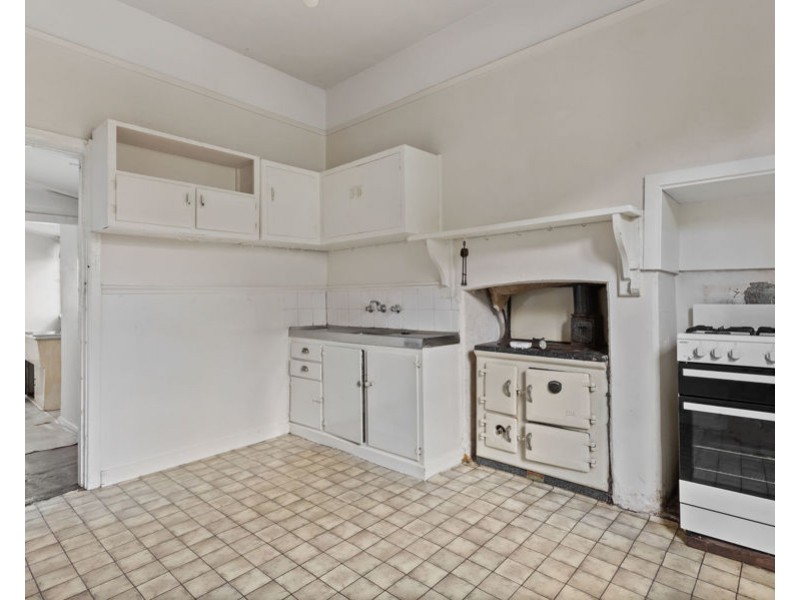 10 Ferry Crescent, Brunswick West VIC 3055