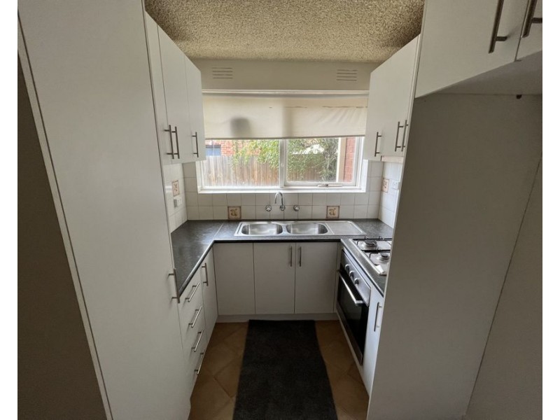 2/17 Stock Street, Coburg VIC 3058