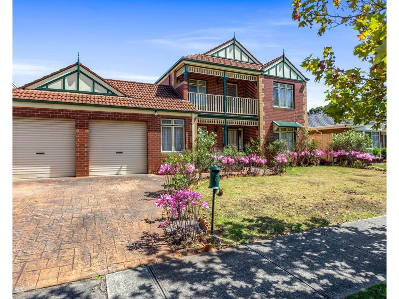 3 Sandpiper Drive, Taylors Lakes VIC 3038