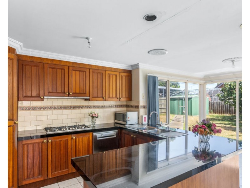 3 Sandpiper Drive, Taylors Lakes VIC 3038