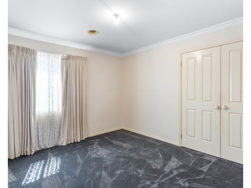 3 Sandpiper Drive, Taylors Lakes VIC 3038