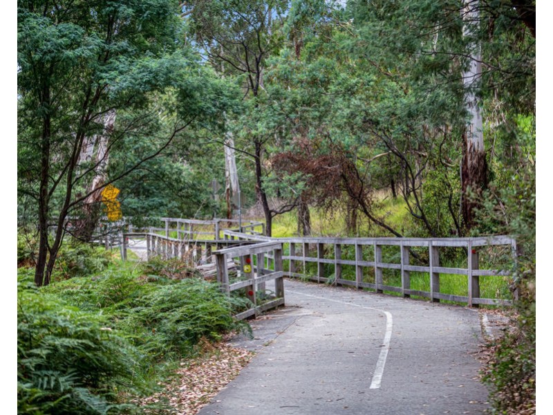70 Quarry Road, Mitcham VIC 3132