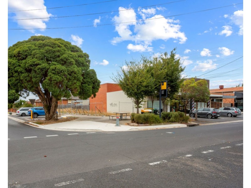 22 Carson Street, Reservoir VIC 3073