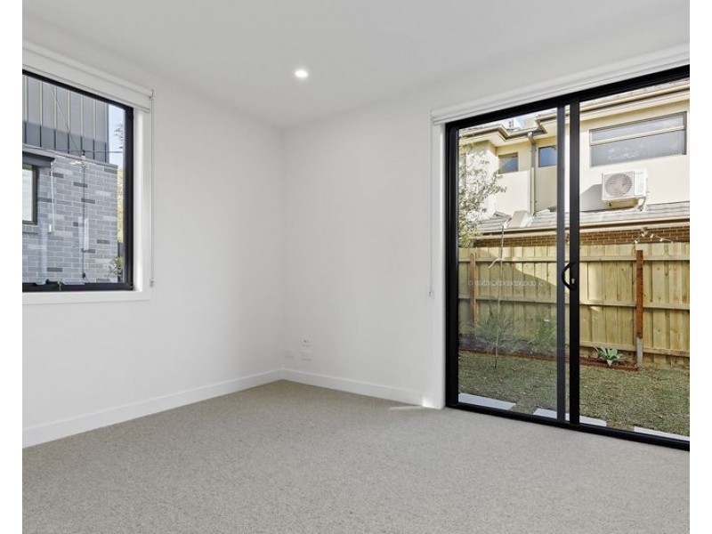 4/949 High Street, Reservoir VIC 3073